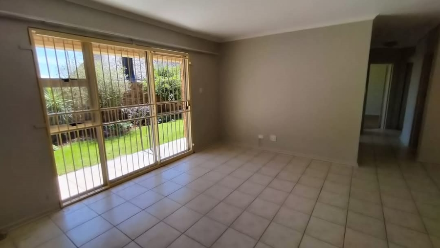 3 Bedroom Property for Sale in Heuwelsig Free State